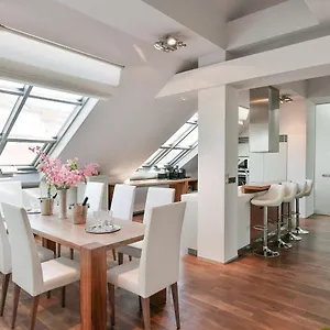 Appartamento Luxury Penthouse With Sauna, Terrace, 250m2, 5bdrm, 3bthrm